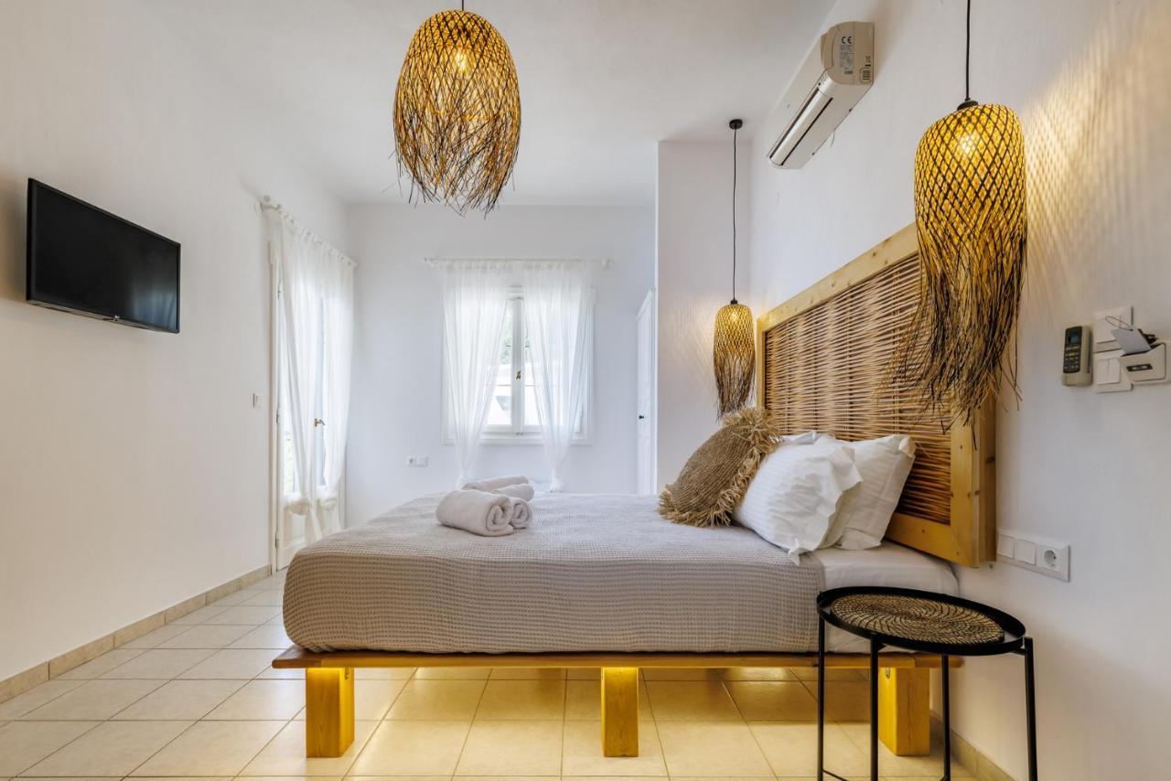Ourania Studios & Apartments Скопелос Экстерьер фото