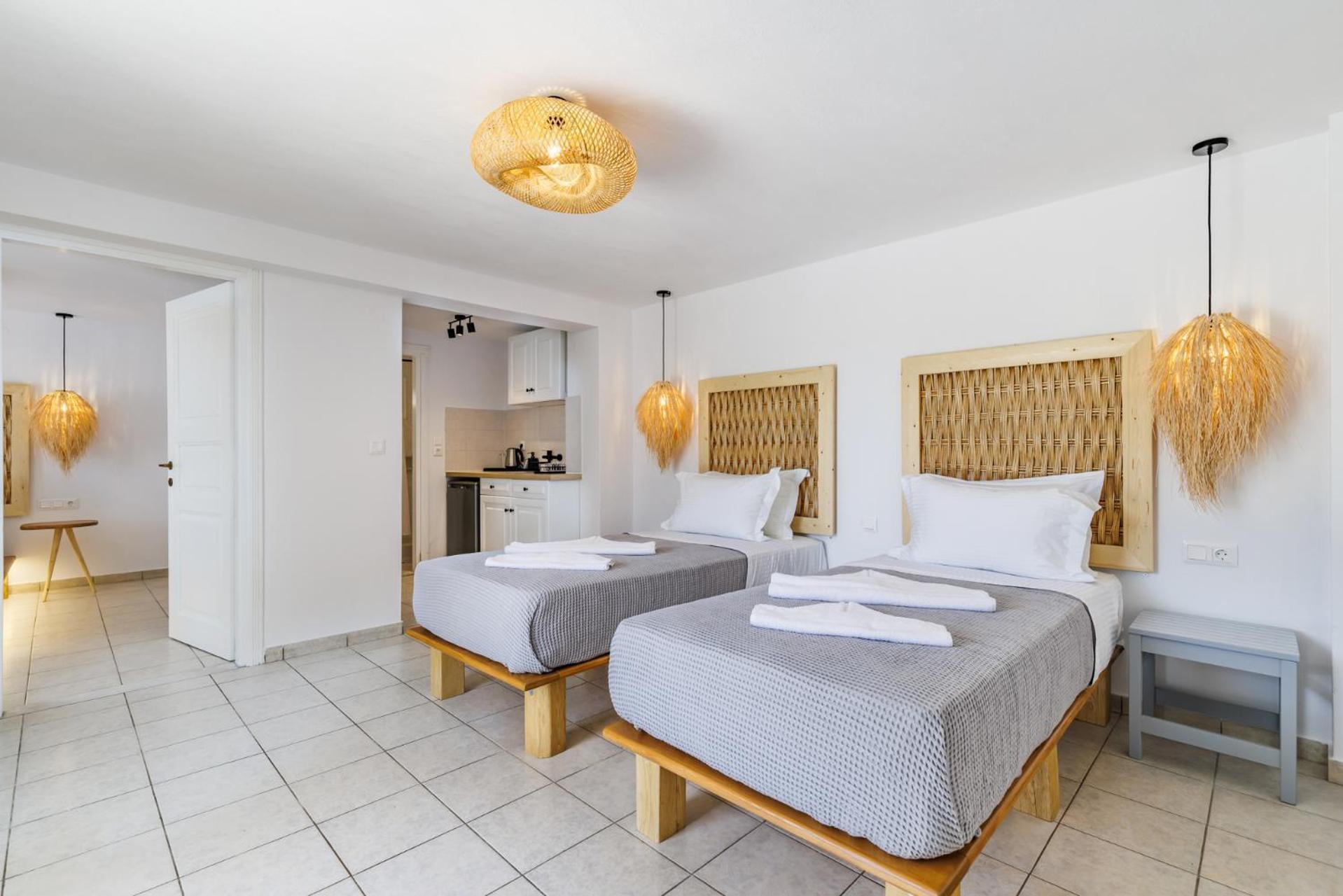 Ourania Studios & Apartments Скопелос Экстерьер фото